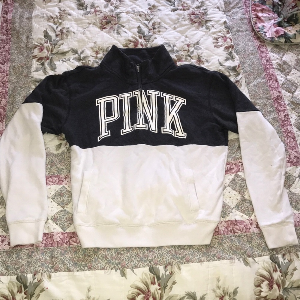 VS PINK dark grey and white pullover!